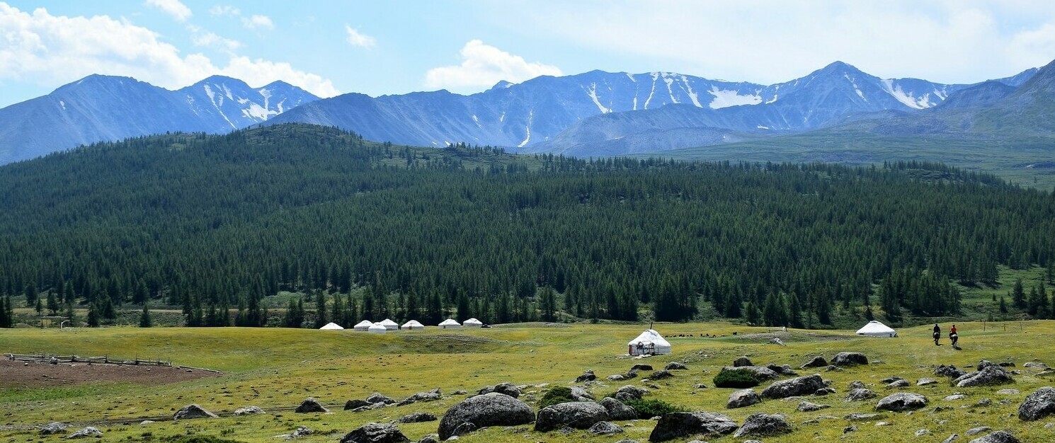 Private horse riding holidays Mongolia