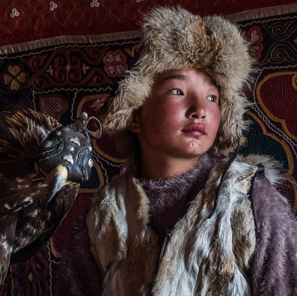 Sayat with eagle hunters, Mongolia